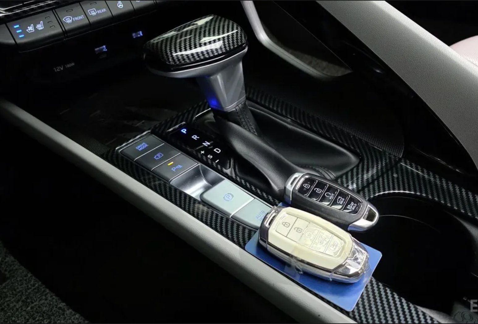 Hyundai Elantra Hybrid 2020