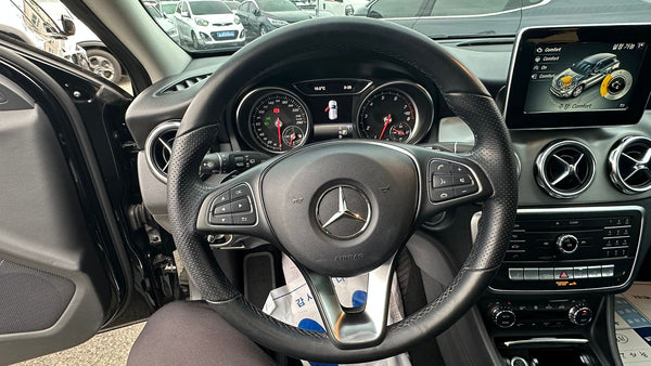 Mercedes GLA