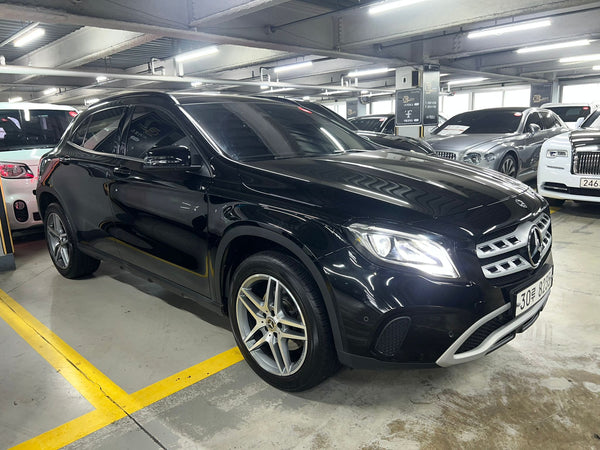Mercedes GLA220