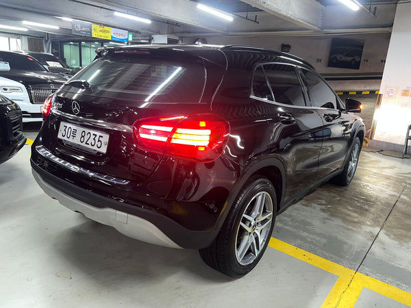 Mercedes GLA220