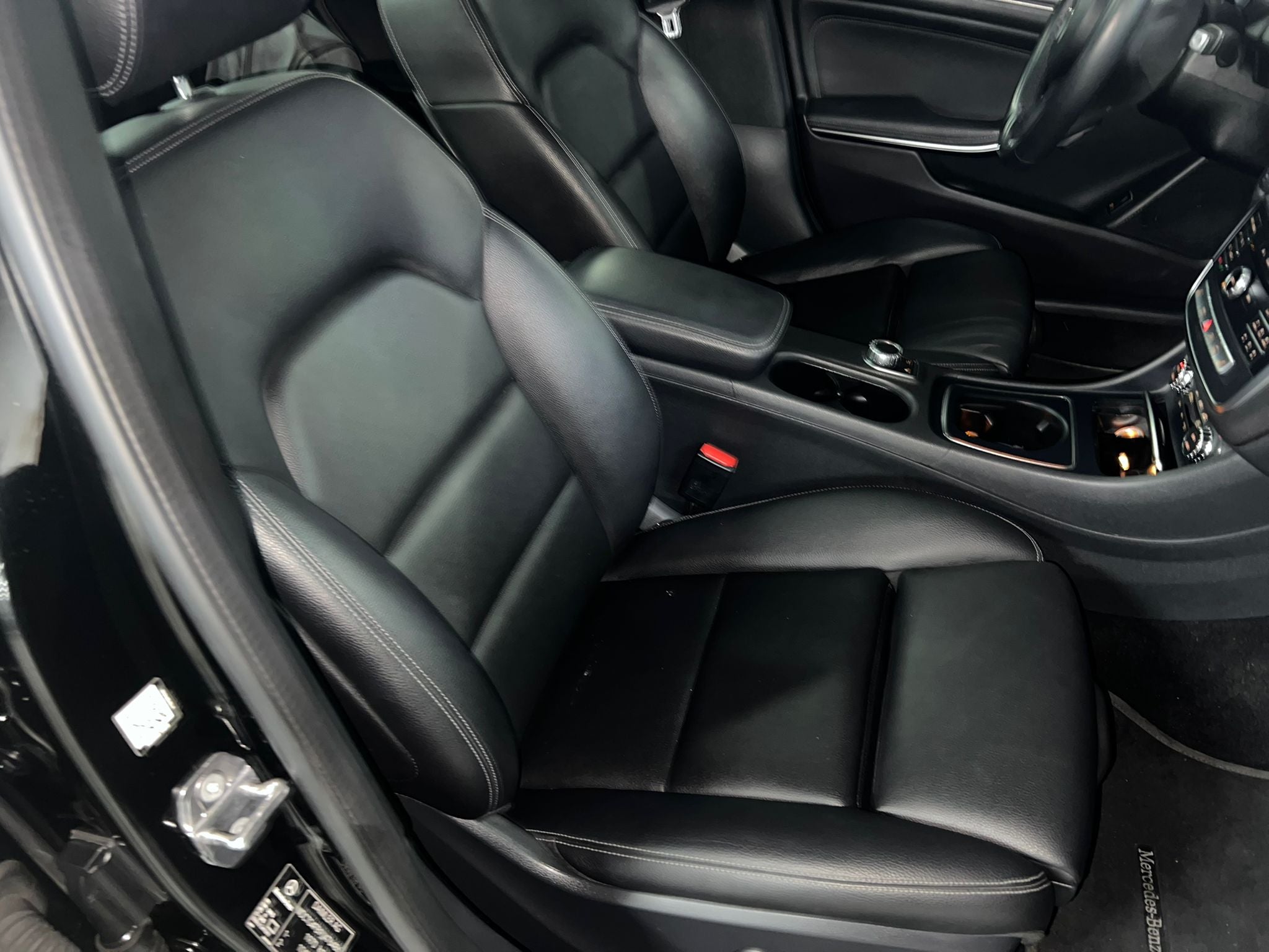 Mercedes GLA220