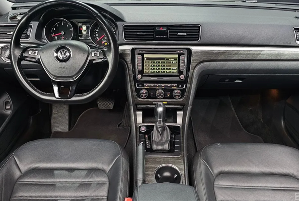 Volkswagen Passat 2.0 TSI B7 2018