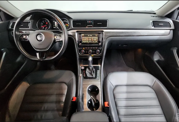 Volkswagen Passat 2.0 TSI B7 2018