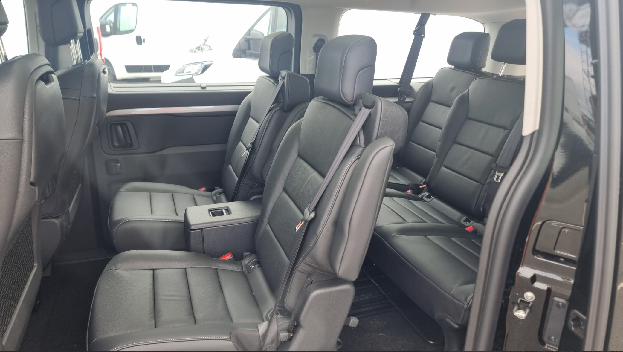 2026 Peugeot Traveller L3H1