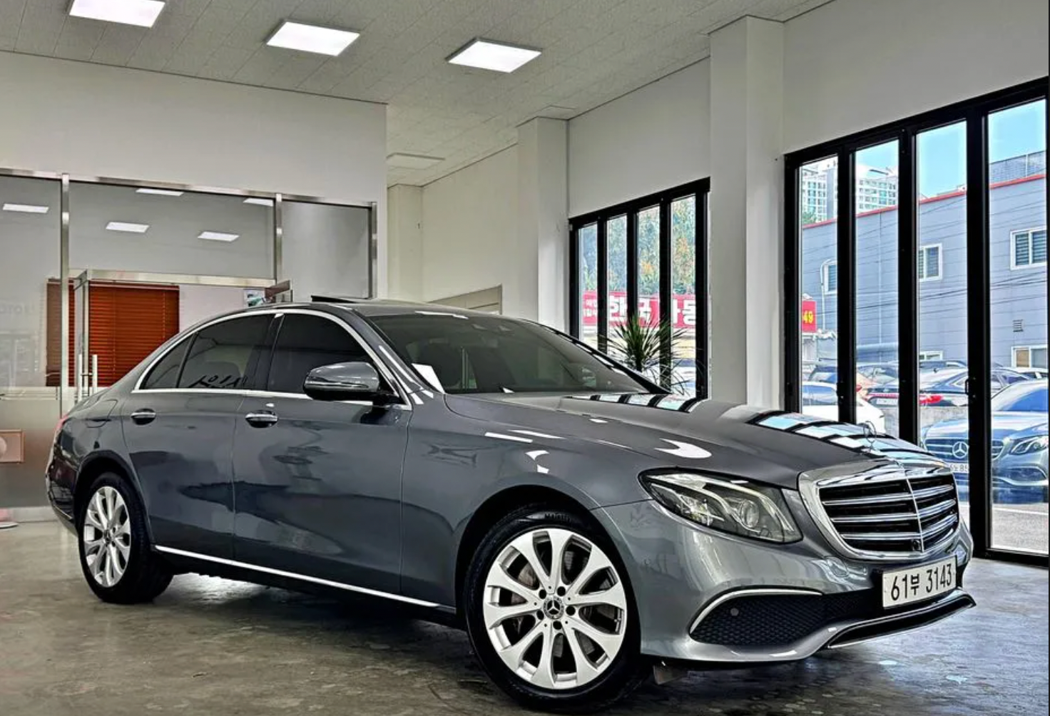 Mercedes-Benz E-Class