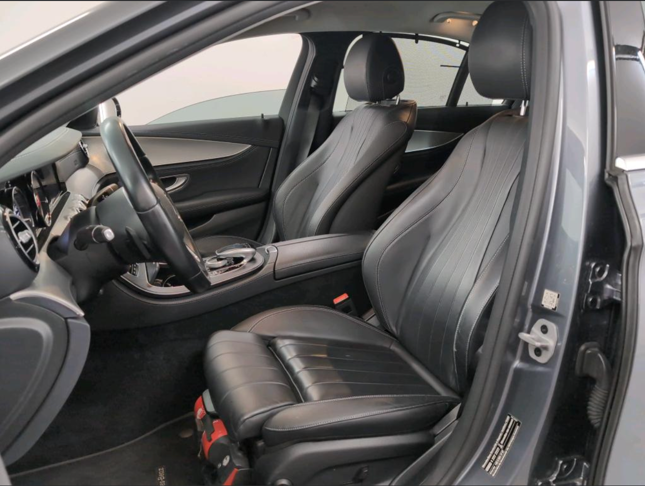 MERCEDES-BENZ E-Klasse 2.0 E 300 E