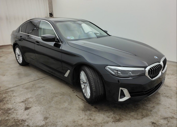 BMW 545e 2020