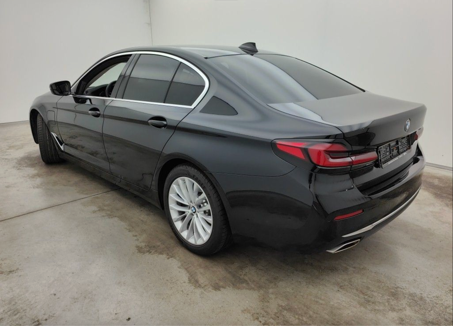 BMW 545e 2020