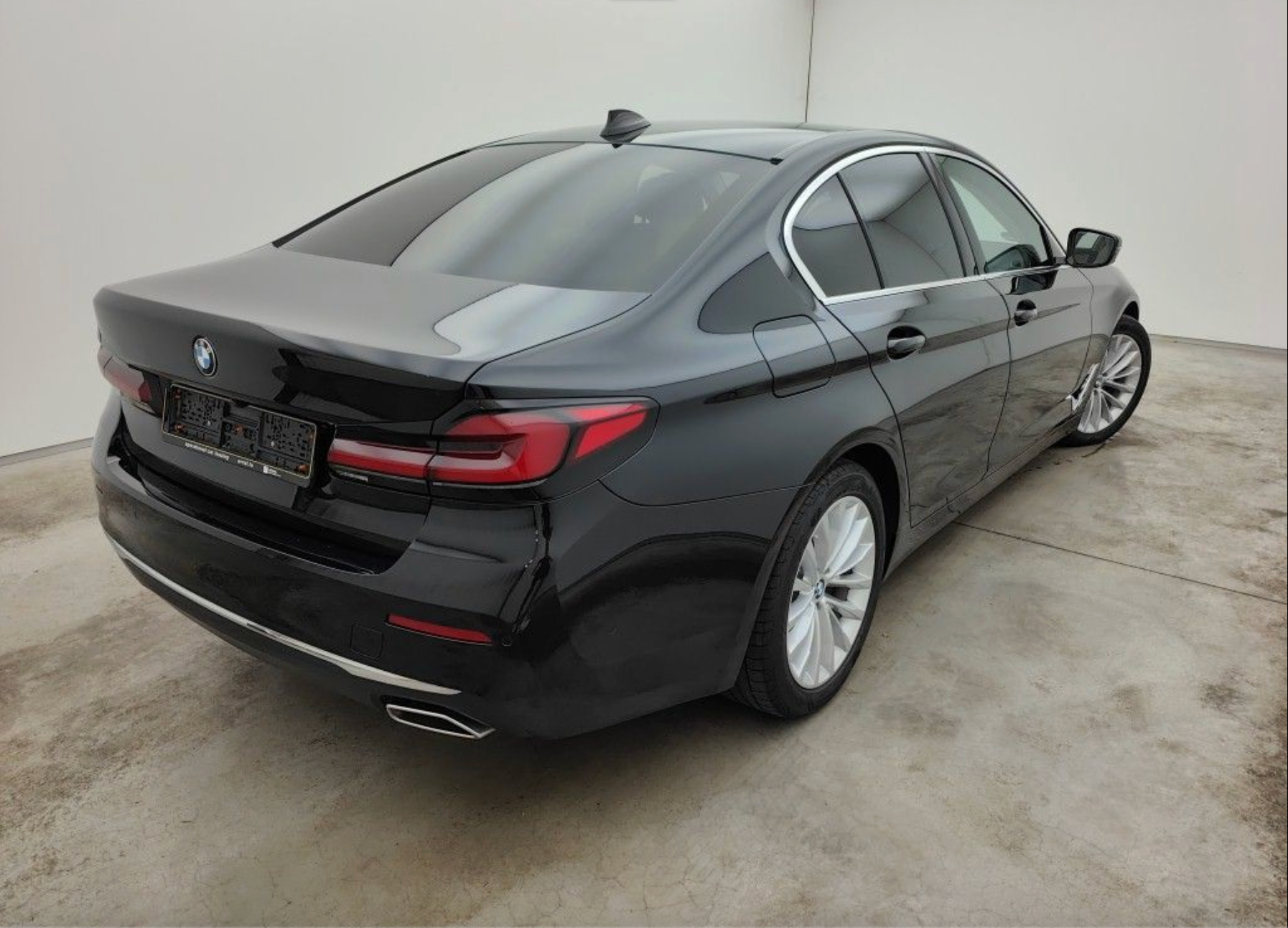 BMW 545e 2020