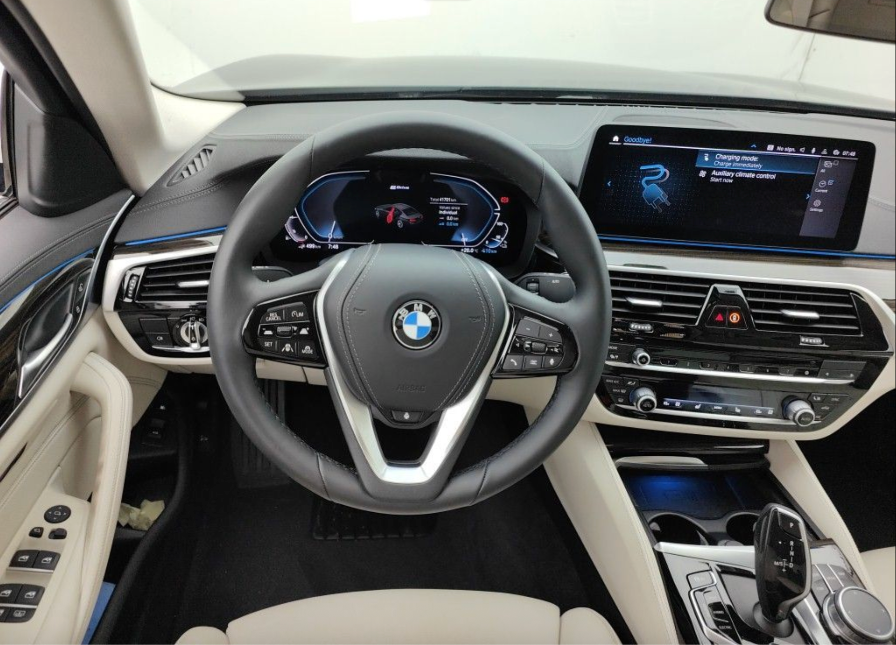BMW 545e 2020