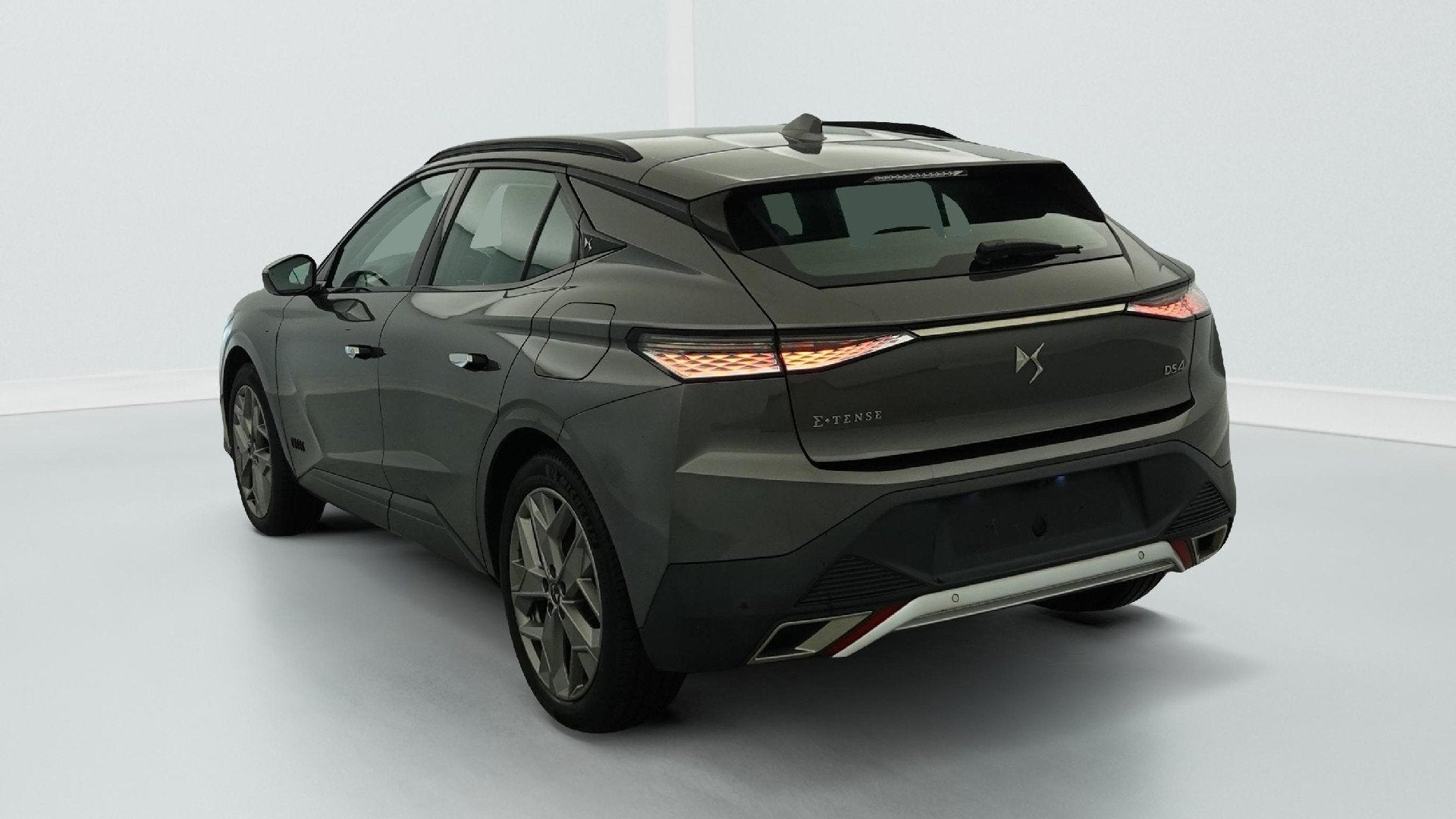 DS Automobiles DS4