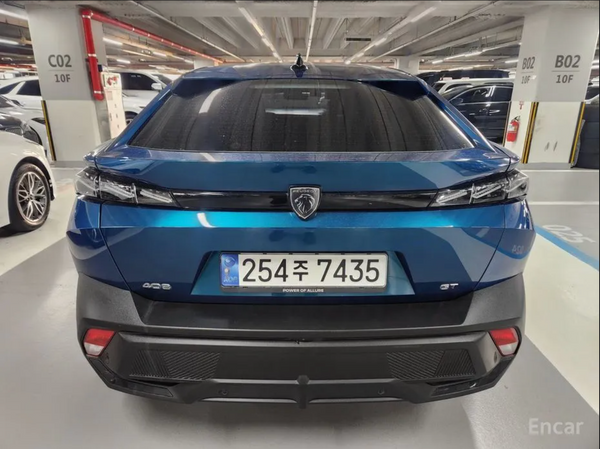 Peugeot 408