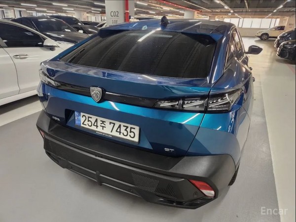 Peugeot 408