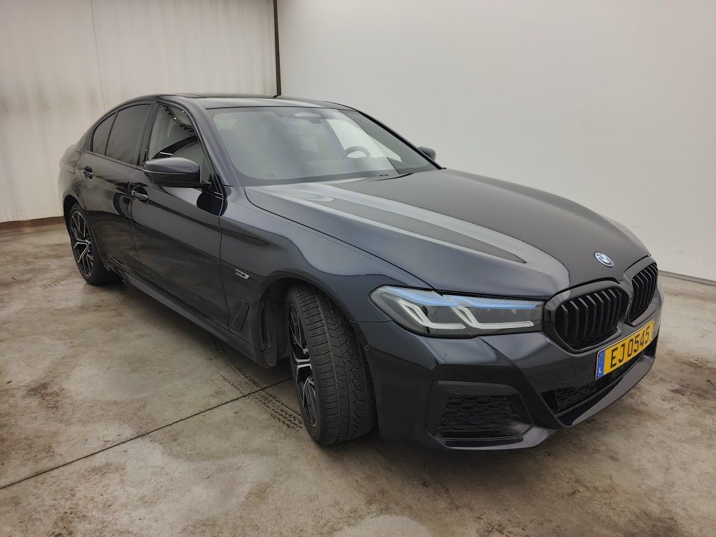 BMW 545E
