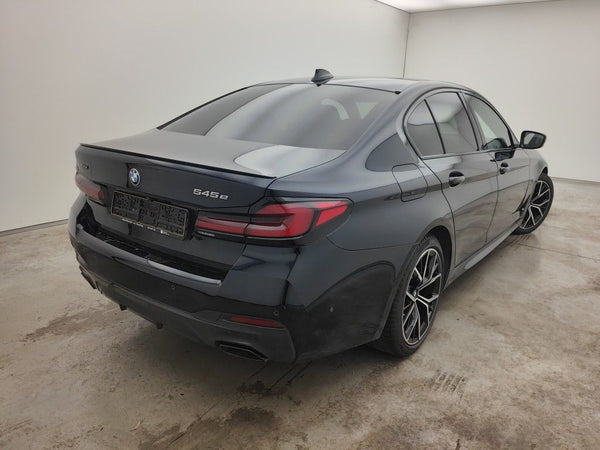BMW 545E