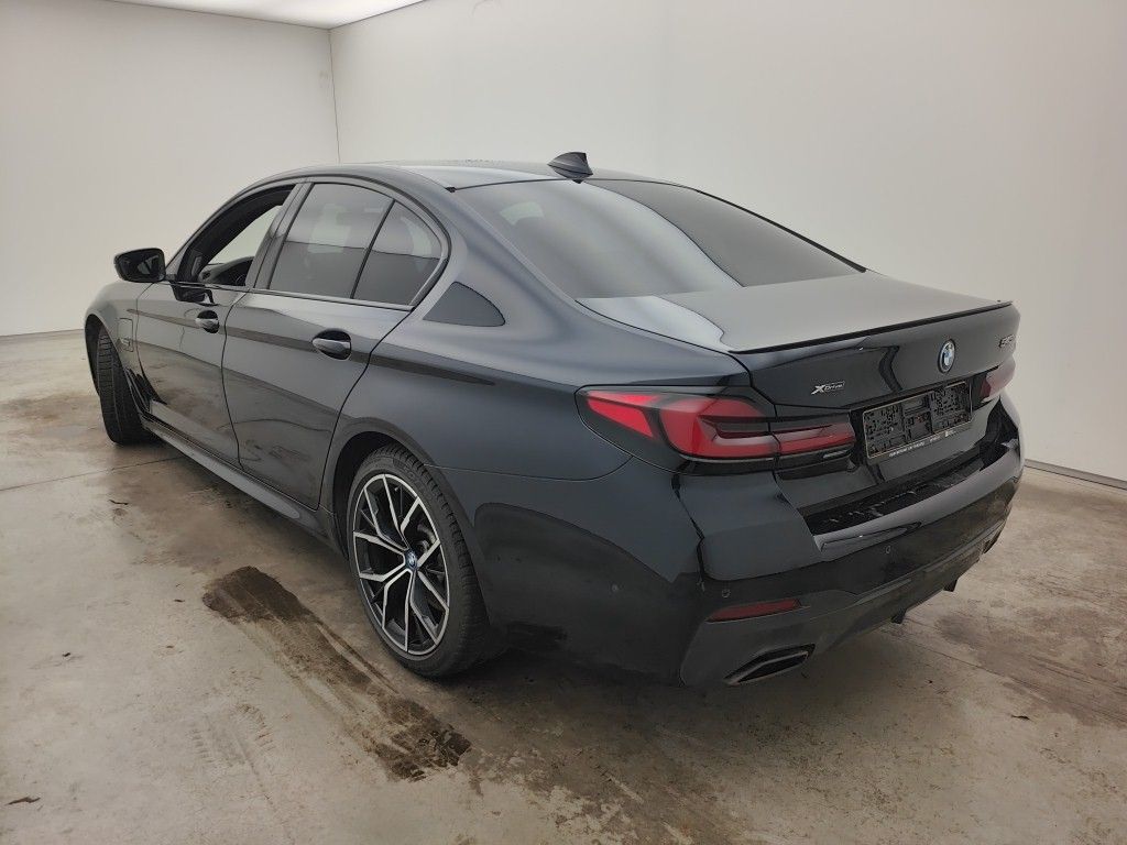 BMW 545E