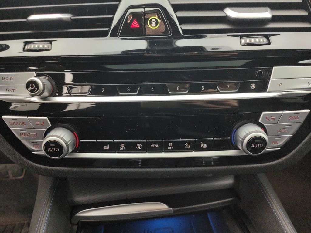 BMW 545E