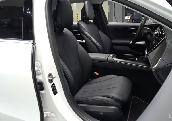 Mercedes E-Class W214