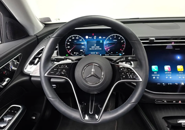 Mercedes E-Class W214