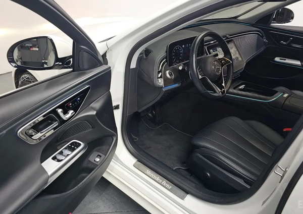 Mercedes E-Class W214
