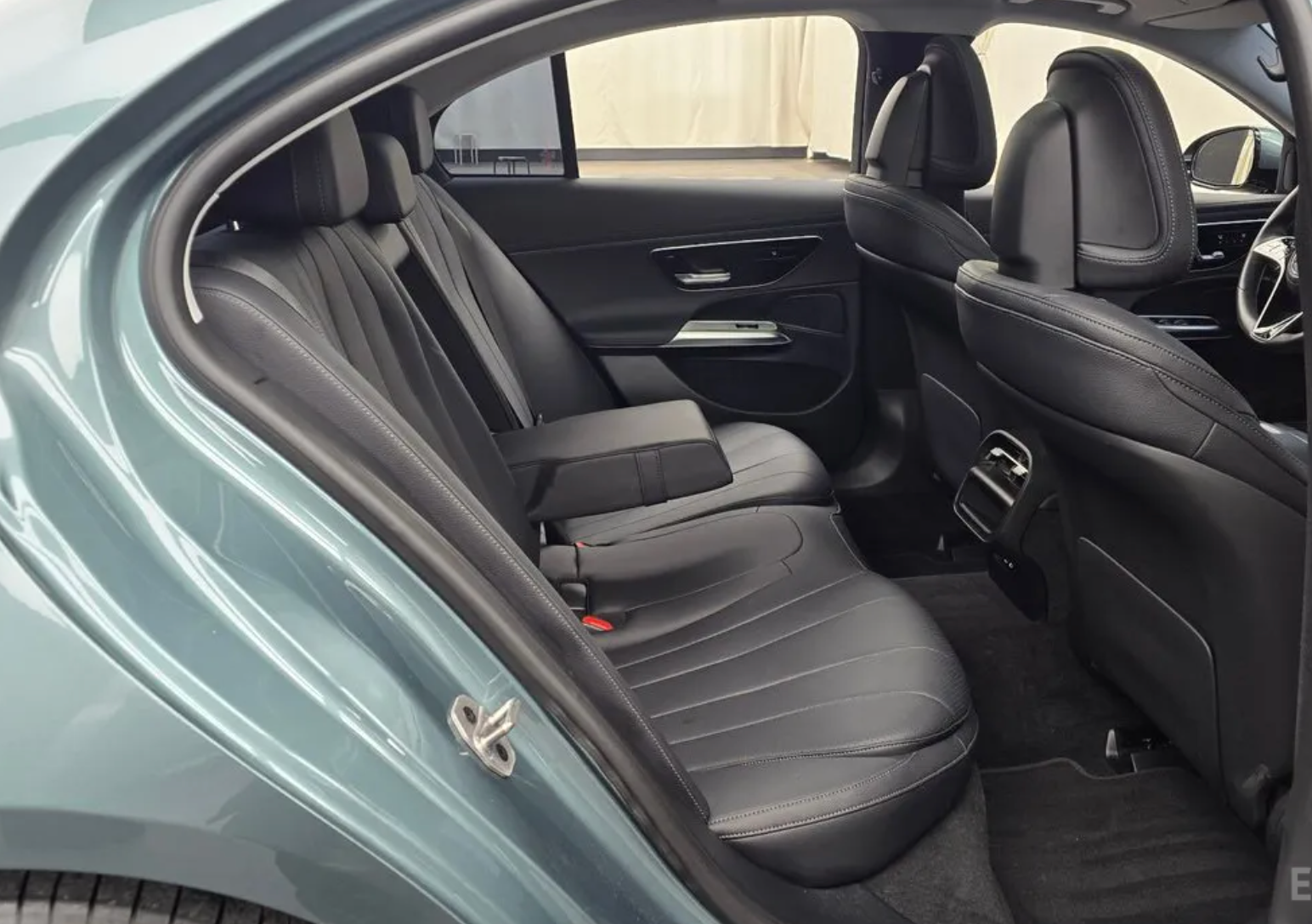 Mercedes E-Class W214