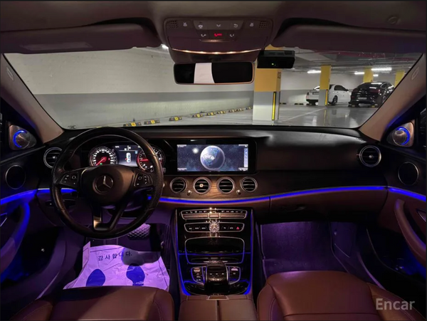 Mercedes E220