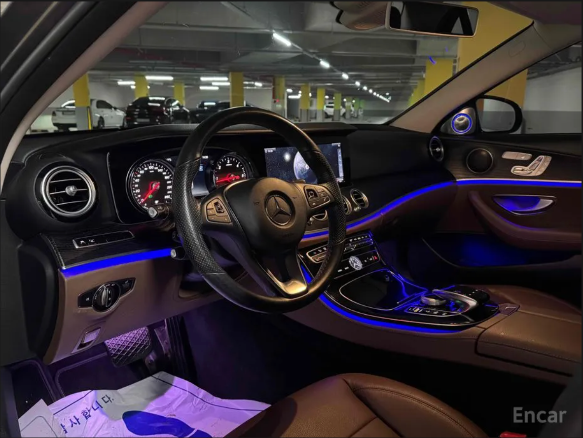 Mercedes E220
