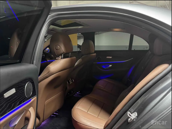 Mercedes E220