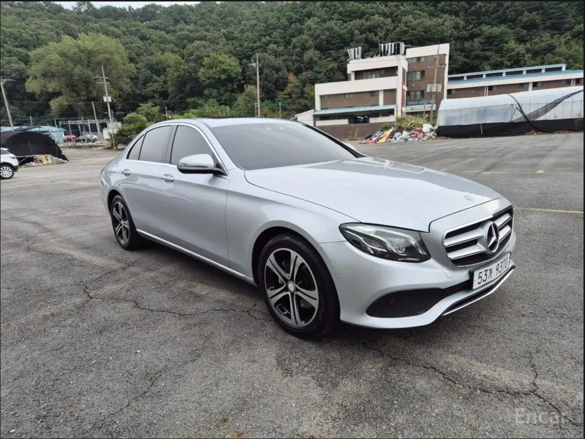 Mercedes E220