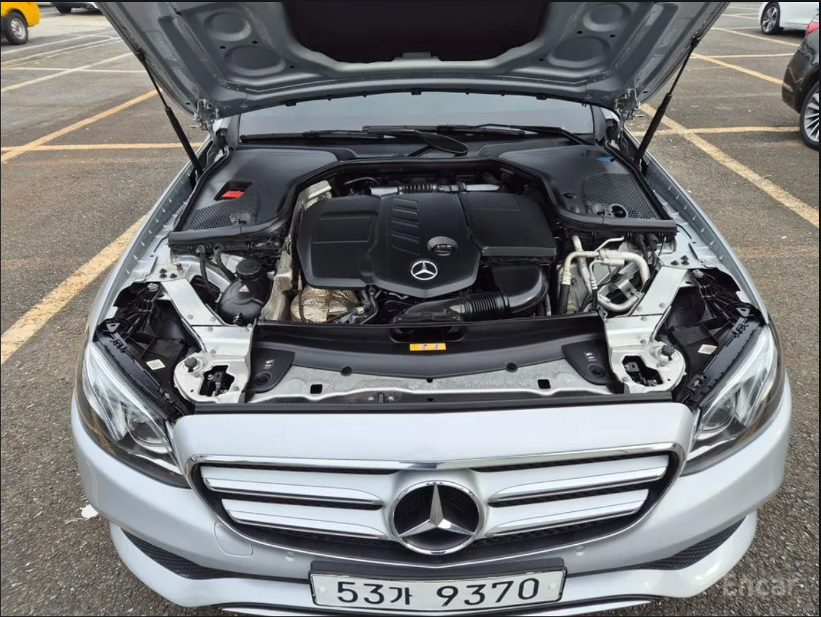 Mercedes E220