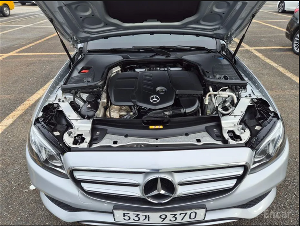 Mercedes E220