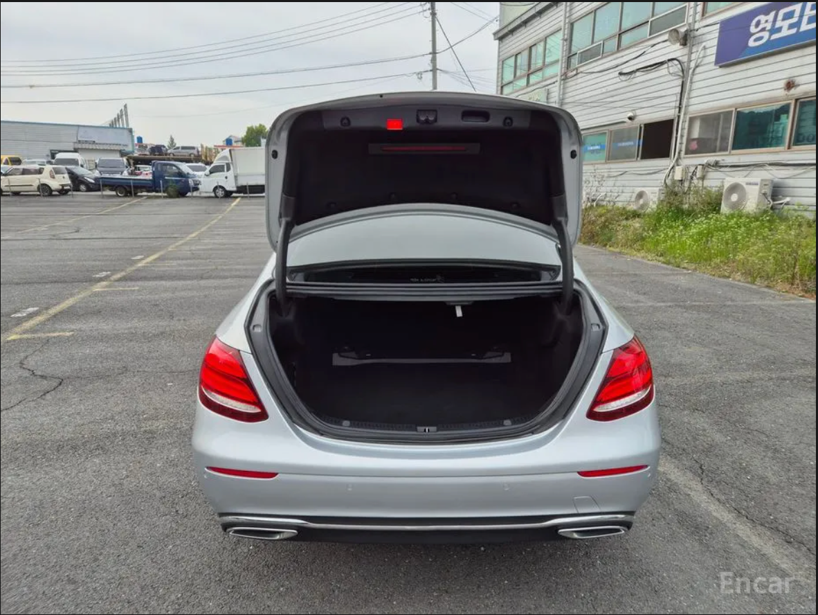 Mercedes E220