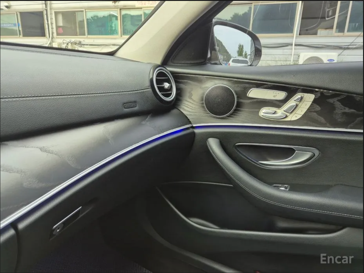Mercedes E220