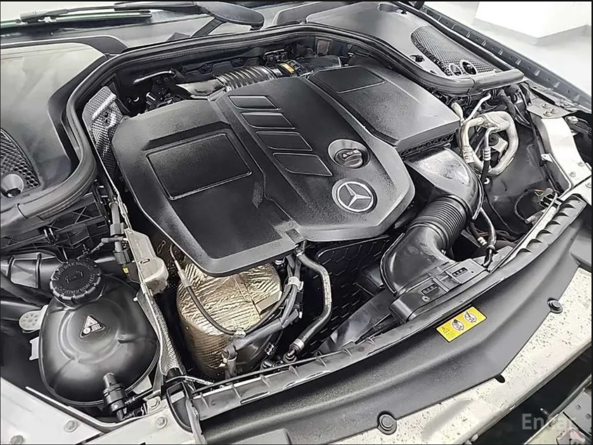 Mercedes E220