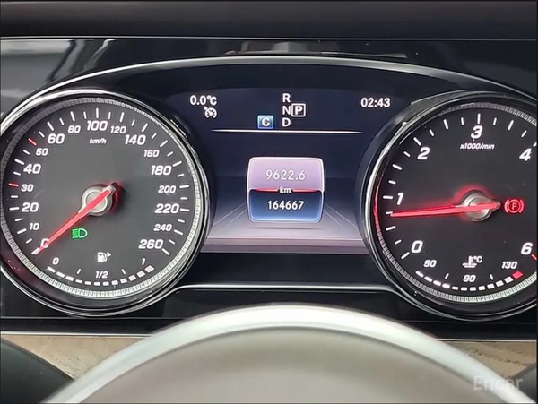 Mercedes E220