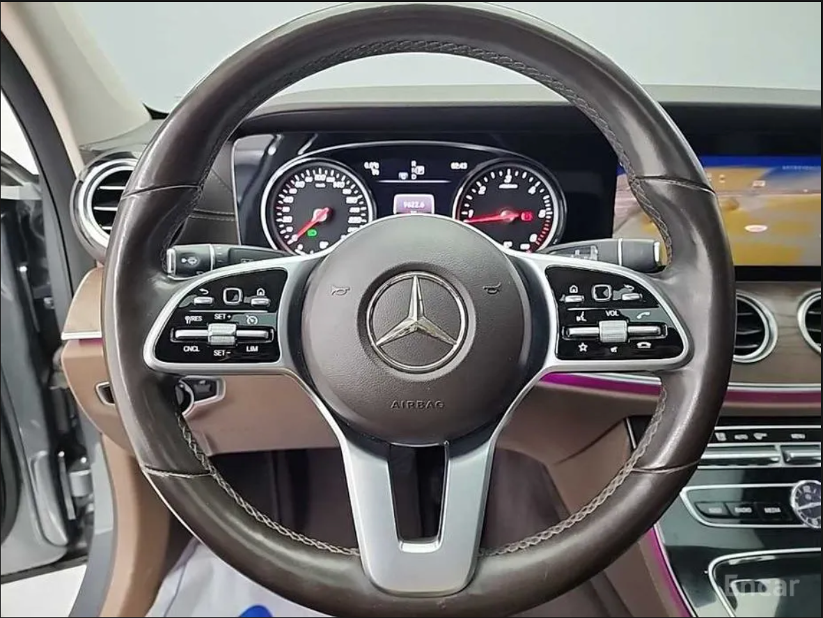 Mercedes E220