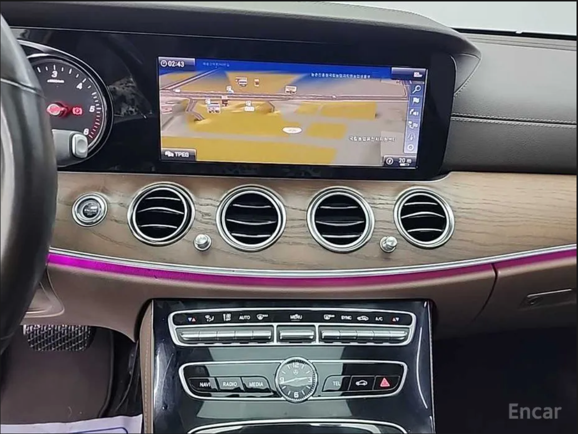 Mercedes E220