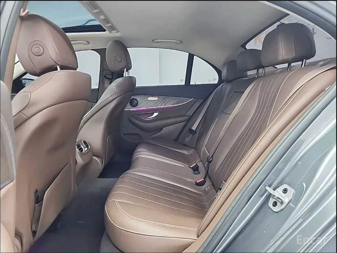 Mercedes E220