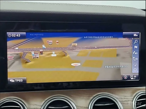 Mercedes E220