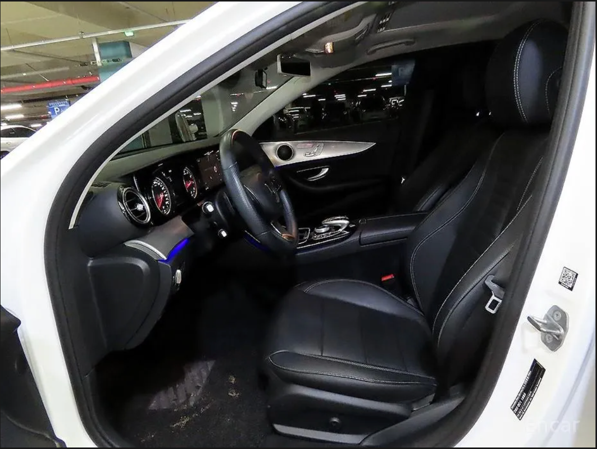 Mercedes E200