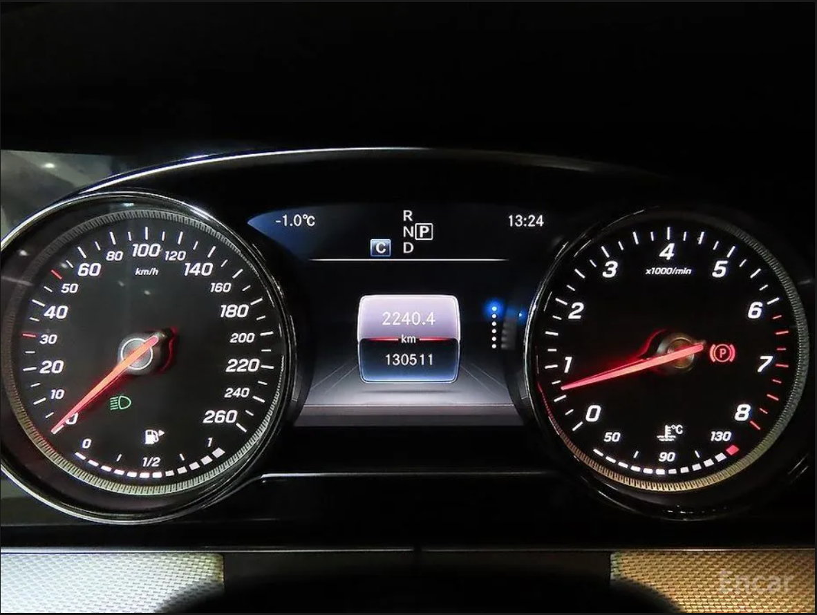 Mercedes E200