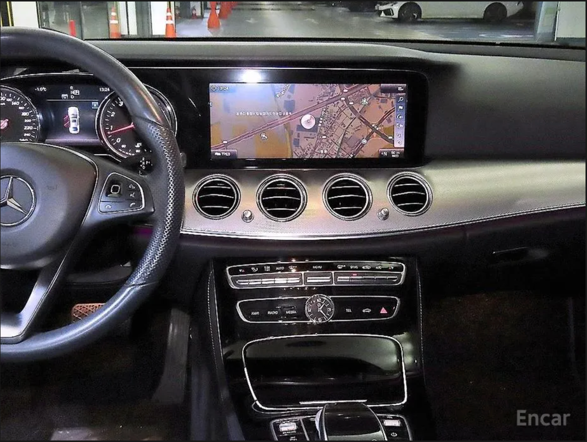 Mercedes E200