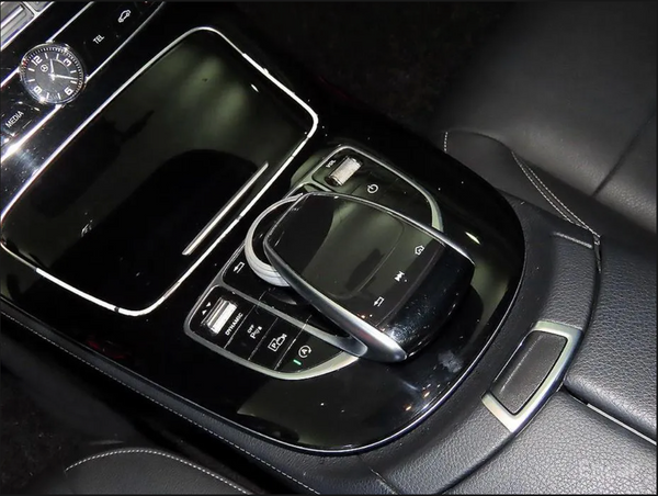 Mercedes E200