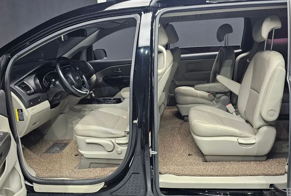 KIA Carnival 2018