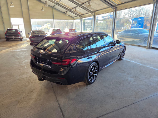 BMW 530E
