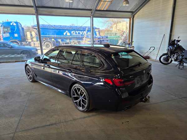 BMW 530E