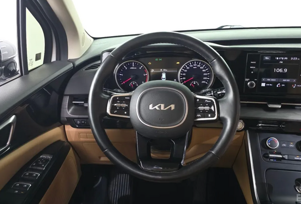 KIA Carnival 2021