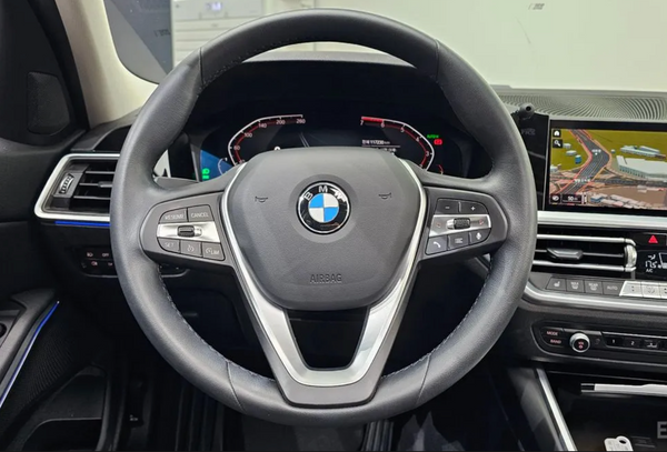BMW 320i 2019