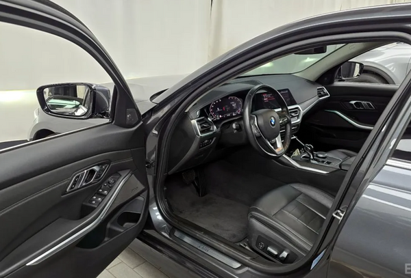 BMW G20 320i 2019