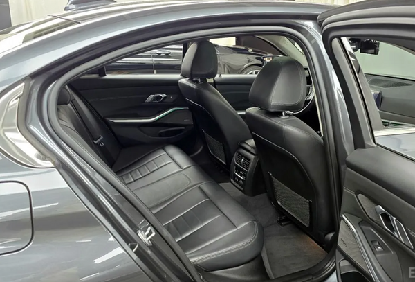 BMW G20 320i 2019